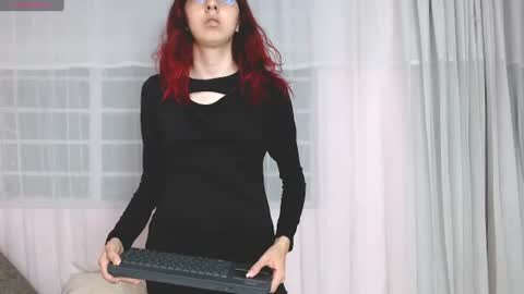 Snapshot of anniesparkle chatting on 07/08/26, 12:04 Annie Sparkle online show from 07/08/26, 12:04