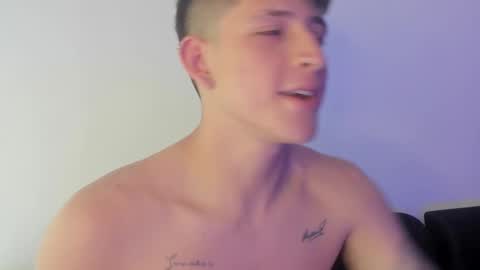 Snapshot of anniie_and_alex chatting on 02/04/25, 08:17 Annie Alex online show from 02/04/25, 08:17