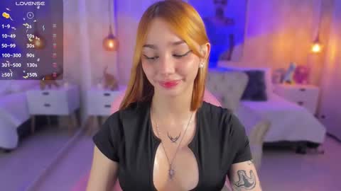 Snapshot of anniita_ chatting on 02/13/25, 03:39 VIVIANNA online show from 02/13/25, 03:39