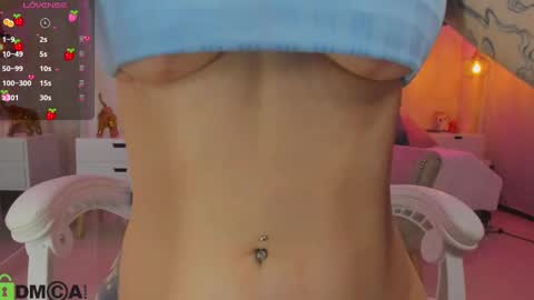 Snapshot of anniita_ chatting on 09/24/25, 03:21 VIVIANNA online show from 09/24/25, 03:21