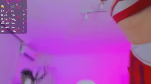 VIVIANNA online show from 11/17/25, 03:23