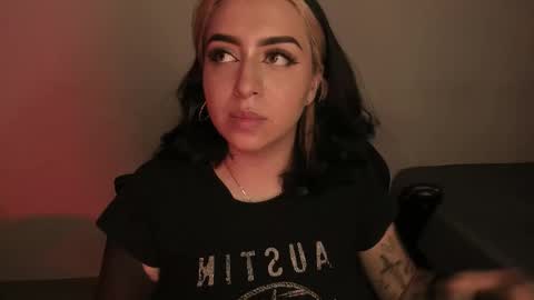 Annika online show from 11/23/25, 02:22