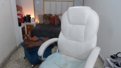 anna online show from 01/22/25, 04:23