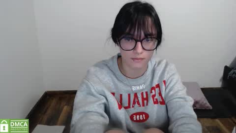 Snapshot of annittaprincess chatting on 10/25/25, 05:37 Gaby 3 online show from 10/25/25, 05:37