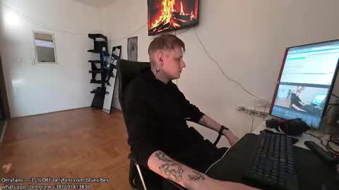    online show from 10/30/25, 08:16