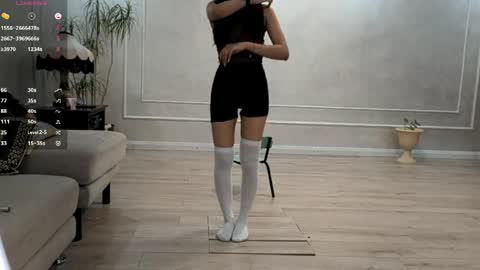 Snapshot of annrosy chatting on 04/19/26, 06:21 Hello my name is Kate online show from 04/19/26, 06:21