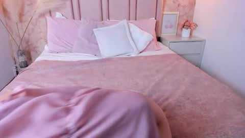 Snapshot of anntonella_watson chatting on 03/19/26, 11:25 ANTON online show from 03/19/26, 11:25