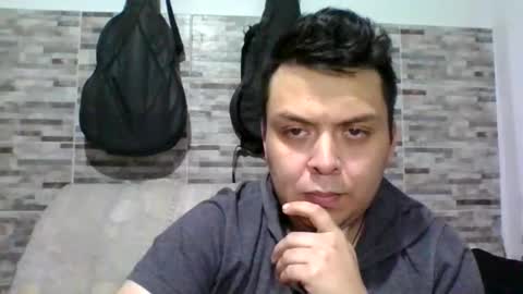 lion kennedy independent model moderator online show from 04/17/26, 08:28