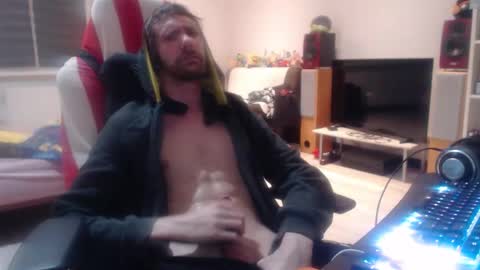 LoyalDog online show from 04/17/26, 12:35