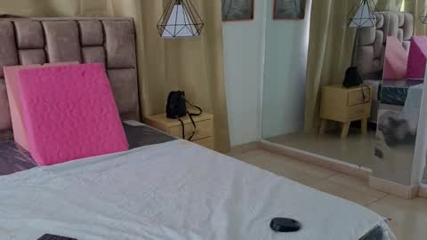 Anny bridge online show from 03/21/26, 10:02