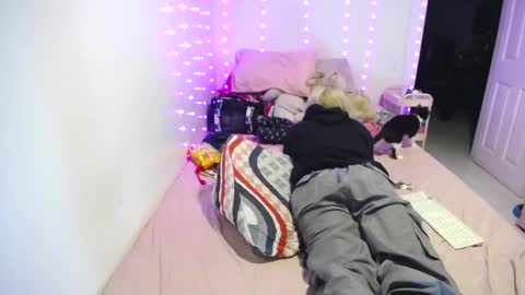  INDEPENDENT MODEL next srteam 240624 online show from 02/23/25, 01:24