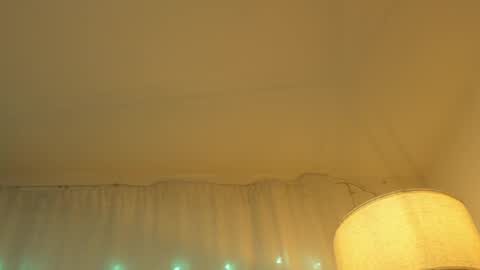 Snapshot of anny_dee chatting on 12/04/25, 04:55 Anny online show from 12/04/25, 04:55