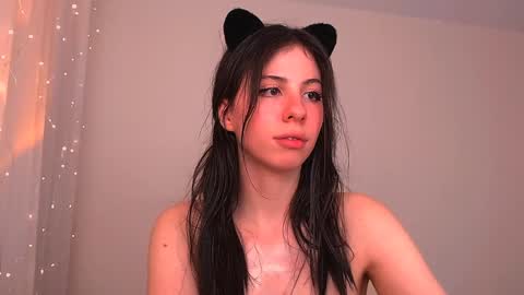 Snapshot of anny_leinhart chatting on 01/27/25, 05:58 Ana online show from 01/27/25, 05:58