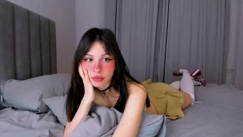 Snapshot of anny_leinhart chatting on 10/02/25, 10:28 Ana online show from 10/02/25, 10:28