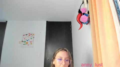 Issabela online show from 12/19/24, 03:08