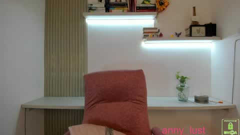 Snapshot of anny_lust chatting on 05/27/26, 09:01 Issabela online show from 05/27/26, 09:01
