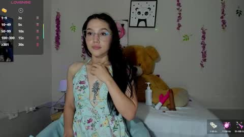 Snapshot of anny_scott chatting on 09/11/25, 08:42 anny scot online show from 09/11/25, 08:42