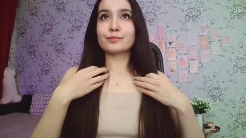 Annie online show from 12/20/24, 03:58