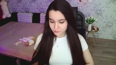 Annie online show from 12/29/24, 06:45