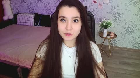 Annie online show from 01/11/25, 03:34