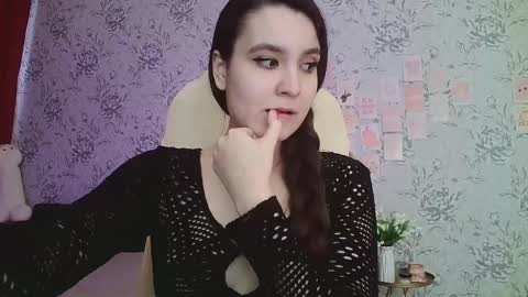 Annie online show from 02/28/25, 01:25