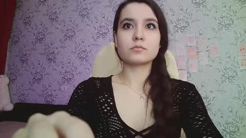 Annie online show from 02/28/25, 04:31