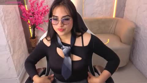 Live 1500am 2100pm COLOMBIAN HOUR online show from 11/20/25, 08:08