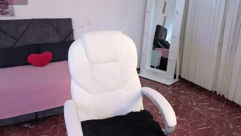 Anny online show from 05/08/26, 11:37