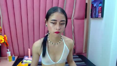 Anny online show from 02/04/25, 01:06
