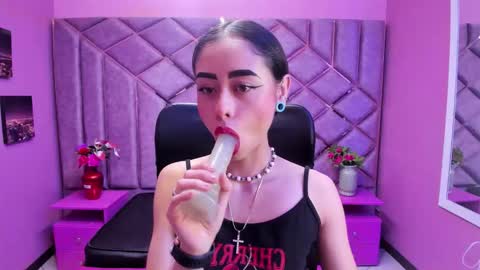 Anny online show from 10/04/25, 03:10