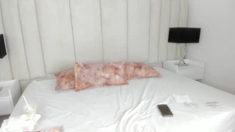 Anny online show from 06/19/26, 09:40