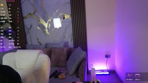 Ana online show from 10/23/25, 12:37