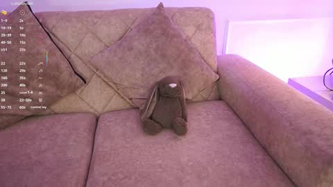 Ana online show from 03/28/26, 01:22