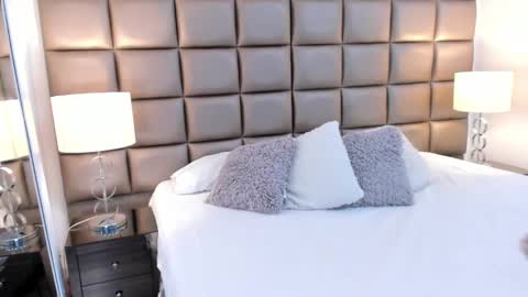 Snapshot of annyhizzle chatting on 01/29/25, 09:50 online show from 01/29/25, 09:50