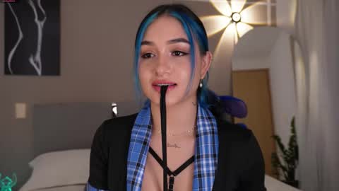    online show from 12/20/25, 02:29