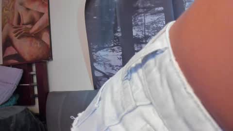 Annyluna online show from 04/18/26, 09:26
