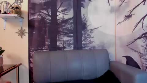 Annyluna online show from 06/17/26, 05:14