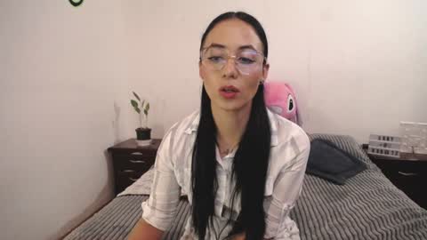 Snapshot of annyroberts_89 chatting on 02/07/25, 08:42 Anny online show from 02/07/25, 08:42