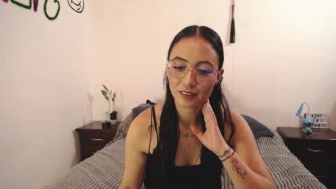 Snapshot of annyroberts_89 chatting on 02/09/25, 03:00 Anny online show from 02/09/25, 03:00