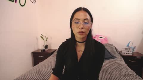 Snapshot of annyroberts_89 chatting on 03/01/25, 09:48 Anny online show from 03/01/25, 09:48