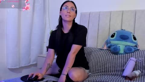 Anny online show from 11/03/25, 10:32