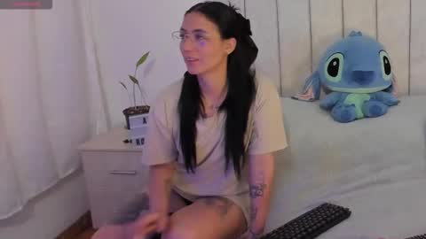 Anny online show from 11/29/25, 10:24