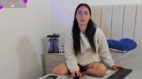 Anny online show from 03/25/26, 10:16