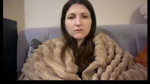 Snapshot of anolivince777 chatting on 12/17/25, 02:45 anolivince777 online show from 12/17/25, 02:45