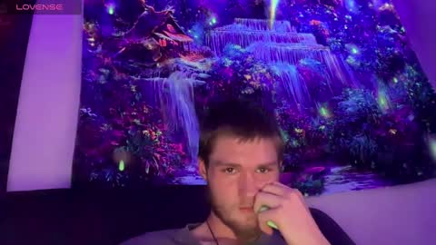 anomalies_ig online show from 01/04/25, 01:31