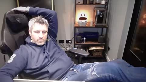 Snapshot of anonymousblokeuk chatting on 12/23/24, 02:35 anonymousblokeuk online show from 12/23/24, 02:35