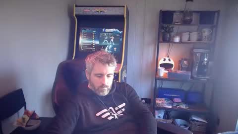 Snapshot of anonymousblokeuk chatting on 02/25/25, 12:34 anonymousblokeuk online show from 02/25/25, 12:34