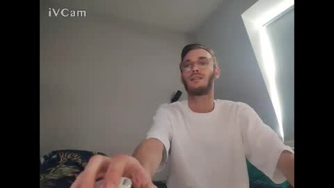 anonymousstoner58 online show from 05/10/26, 04:34