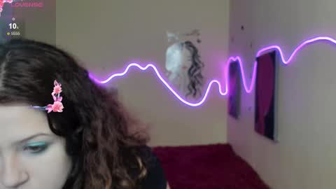 Snapshot of anora_millerr chatting on 11/12/25, 08:26 Anora online show from 11/12/25, 08:26