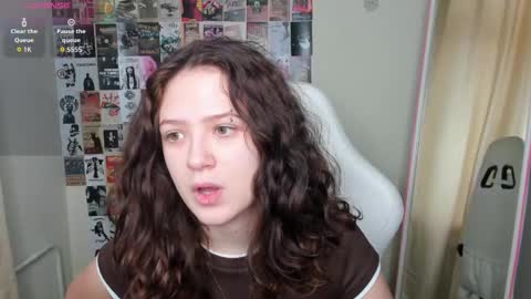 Anora online show from 02/11/26, 08:08